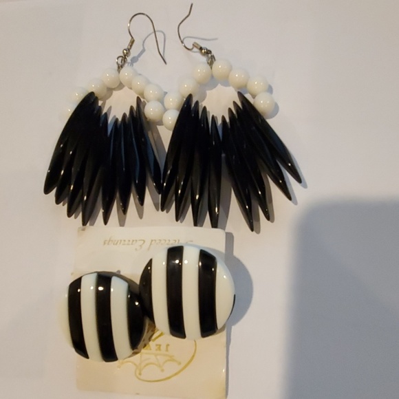 Park Lane Jewelry - 2 pairs black and white earrings Park Lane Jewelry - 2 pairs black and white earrings